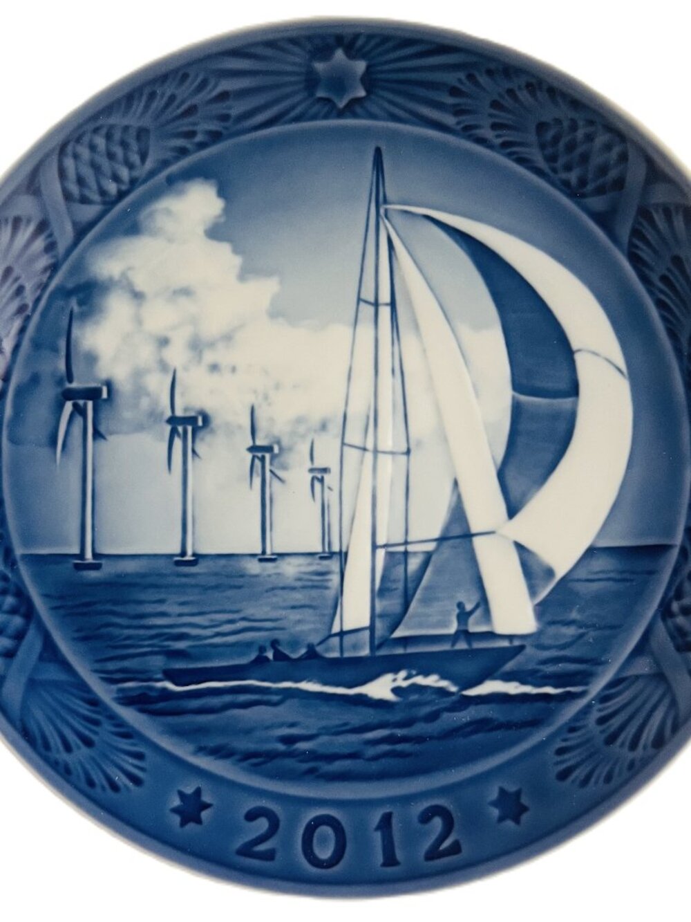 Royal Copenhagen 2012 Christmas Plate